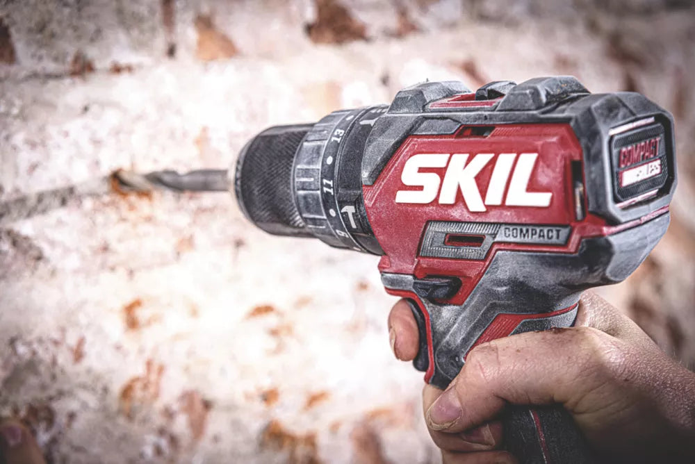 Skil 20V Brushless Combi Drill + 2 Batteries