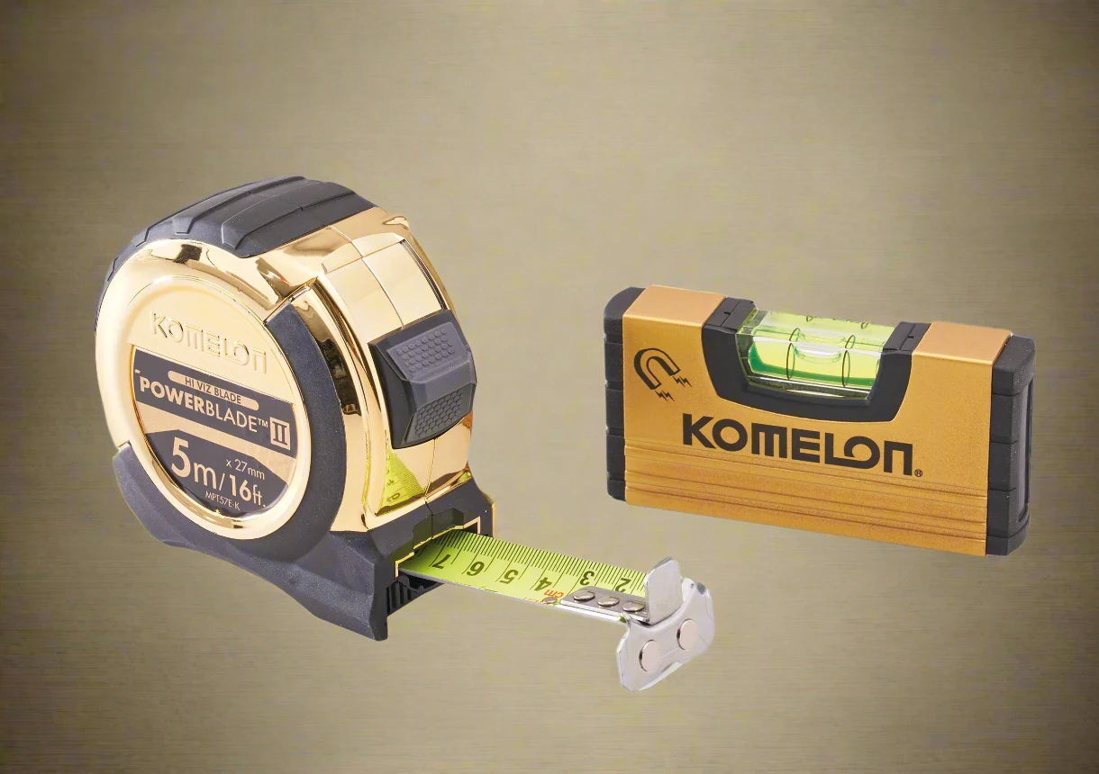 Komelon Limited Edition 5m Gold PowerBlade II Tape with Gold Mini Level